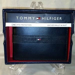 Tommy Hilfiger Men's Leather Wallet & Valet